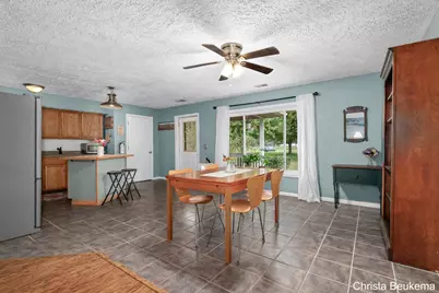 88 E Parmeter Road, Ionia, MI 48846 - Photo 9