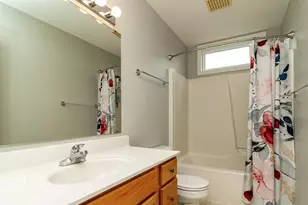 5450 W Heathwood Dr SE, Kentwood, MI 49512 - Photo 15