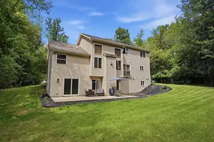 3431 Eagle Valley Ct, Howell, MI 48843 - Photo 5