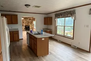 2930 Birch Landing E Dr, Lakeview, MI 48850 - Photo 11