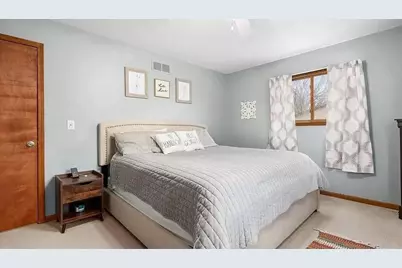 11816 Highridge Drive, Pinckney, MI 48169 - Photo 13