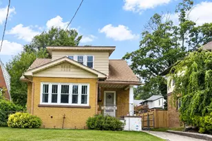 1347 Powers Ave NW, Grand Rapids, MI 49504 - Photo 1
