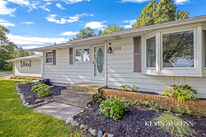 2414 Barry Street, Hudsonville, MI 49426 - Photo 3