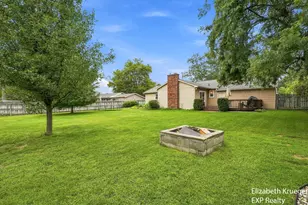 1502 Ridgewood Dr, Jenison, MI 49428 - Photo 3