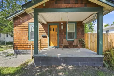 326 W Robert Avenue, Hazel Park, MI 48030 - Photo 1