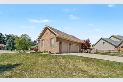 5172 Applewood Lane, Monroe, MI 48161 - Photo 3