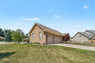 5172 Applewood Ln, Monroe, MI 48161 - Photo 3