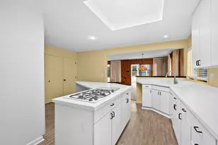 130 Waupakisco Beach, Battle Creek, MI 49015 - Photo 7