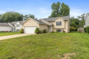 303 Regent St SE, Grand Rapids, MI 49548 - Photo 1