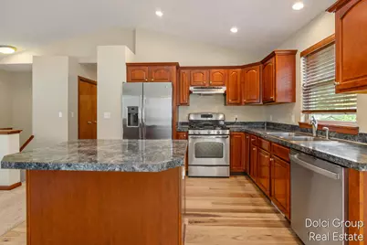 303 Regent Street SE, Grand Rapids, MI 49548 - Photo 5