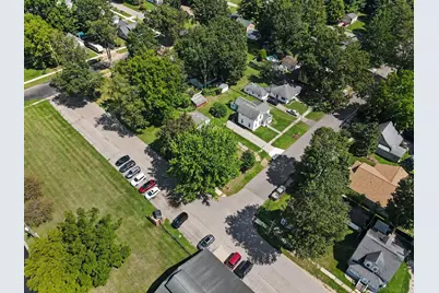 303 E State Street, Vicksburg, MI 49097 - Photo 11