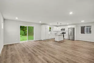 10150 Kearns Ct, Portage, MI 49024 - Photo 3
