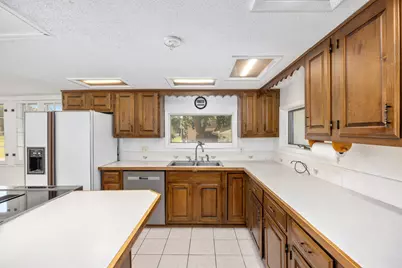 122 E Elm Street, Marion City, MI 48811 - Photo 7