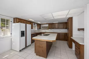 122 E Elm St, Marion City, MI 48811 - Photo 9