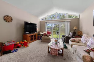 1560 S Hillsdale Rd, Hillsdale, MI 49242 - Photo 13