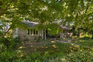 1560 S Hillsdale Rd, Hillsdale, MI 49242 - Photo 43