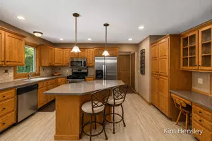 2603 Golfbury Dr SW, Wyoming, MI 49519 - Photo 5