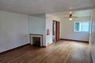 224 N Clinton St, Charlotte, MI 48813 - Photo 5