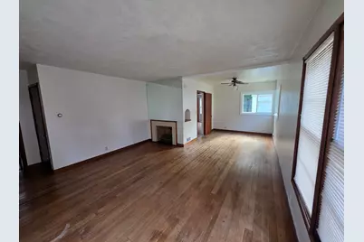 224 N Clinton Street, Charlotte, MI 48813 - Photo 7