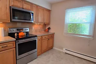 819 Elm St, Manistee, MI 49660 - Photo 27