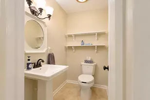 819 Elm St, Manistee, MI 49660 - Photo 17