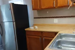 1735 Meadow Ln, Inkster, MI 48141 - Photo 9