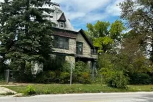 723 Sheridan Ave, Saginaw, MI 48607 - Photo 3