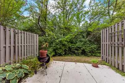 605 Watersedge Drive, Ann Arbor, MI 48105 - Photo 3