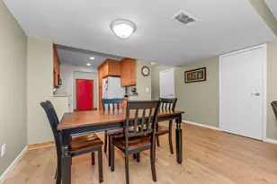 605 Watersedge Dr, Ann Arbor, MI 48105 - Photo 11