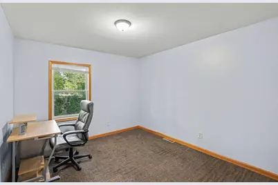 4704 Rohr Road, Lake Orion, MI 48359 - Photo 13