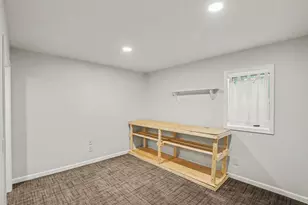 4704 Rohr Rd, Lake Orion, MI 48359 - Photo 15