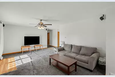 4704 Rohr Road, Lake Orion, MI 48359 - Photo 3