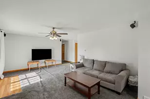 4704 Rohr Rd, Lake Orion, MI 48359 - Photo 3