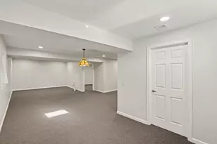 4704 Rohr Rd, Lake Orion, MI 48359 - Photo 17