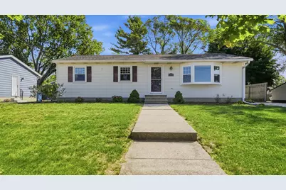 1710 S Hopkins Street, Grand Haven, MI 49417 - Photo 3