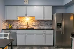8387 Lakeview Ct, Ypsilanti, MI 48198 - Photo 3