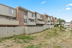 6247 Acropolis Dr SE, Grand Rapids, MI 49546 - Photo 25