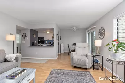 6247 Acropolis Drive SE #29, Grand Rapids, MI 49546 - Photo 9