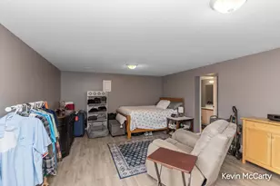 6247 Acropolis Dr SE, Grand Rapids, MI 49546 - Photo 17
