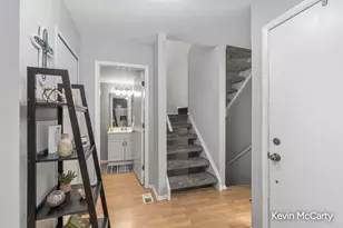 6247 Acropolis Dr SE, Grand Rapids, MI 49546 - Photo 5