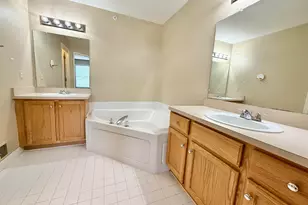 2737 Barclay Wy, Ann Arbor, MI 48105 - Photo 23