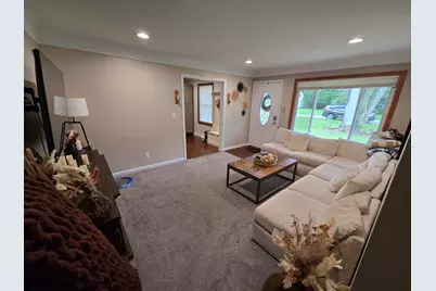 7685 Metz Drive, Shelby Twp, MI 48316 - Photo 5