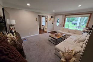 7685 Metz Dr, Shelby Twp, MI 48316 - Photo 5