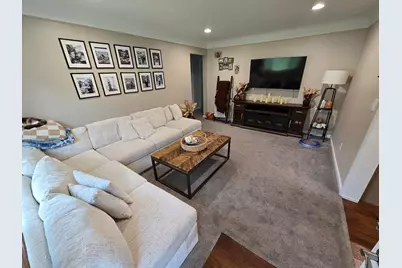 7685 Metz Drive, Shelby Twp, MI 48316 - Photo 3
