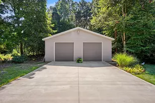 1538 W 32nd St, Holland, MI 49423 - Photo 3