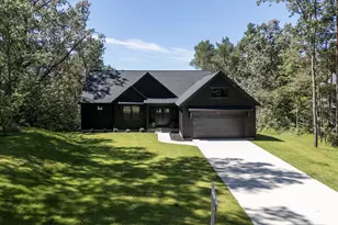 3126 Red Oak Dr, Saugatuck, MI 49453 - Photo 77