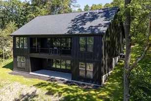 3126 Red Oak Dr, Saugatuck, MI 49453 - Photo 3
