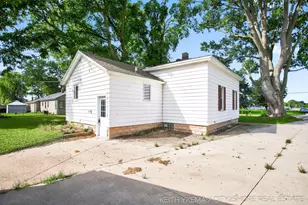 217 N Franklin St, Zeeland, MI 49464 - Photo 7