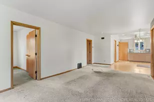 217 N Franklin St, Zeeland, MI 49464 - Photo 23