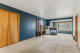 217 N Franklin St, Zeeland, MI 49464 - Photo 17